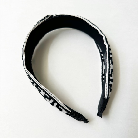 That Girl Headband - Black/White or Magenta/White Patterned Headband - Picture 8 of 10